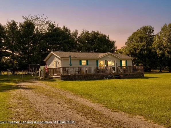 3276 Lyons Rd, Lyons, MI 48851