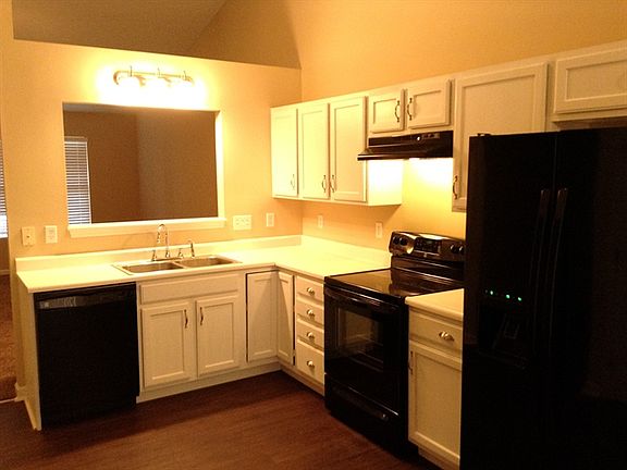5th image of 338 Pepperidge Dr