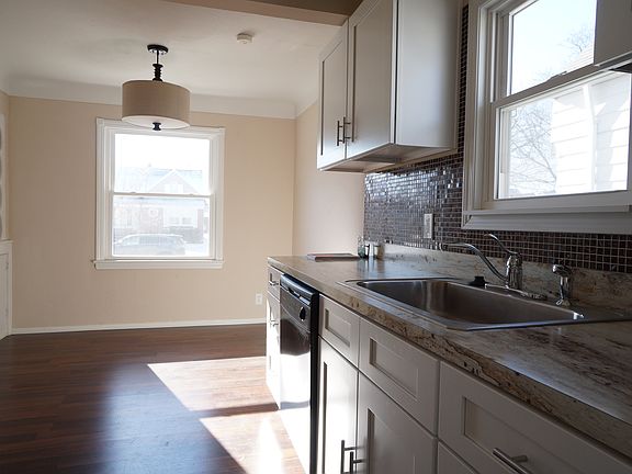 2nd image of 4209 Hinsdale