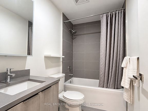 5th image of 223 Saint Clair Ave W #713