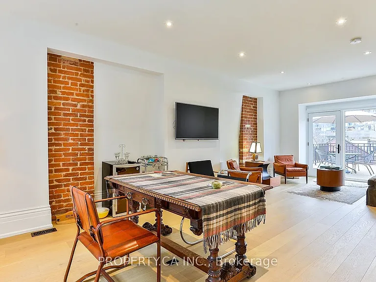 38 Beaconsfield Ave #MAIN HOUSE — Photo 26