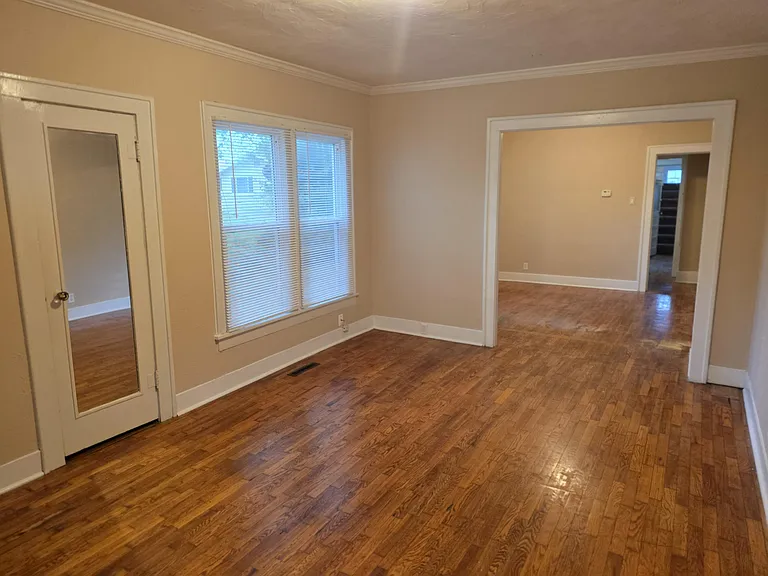 616 S Fremont Ave — Photo 5