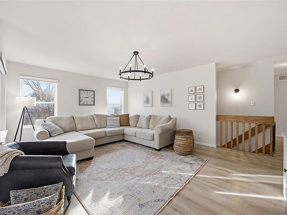 4th image of 1485 Walker Way