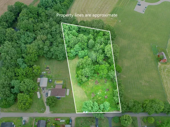 Wilson St, North Middletown, KY 40357