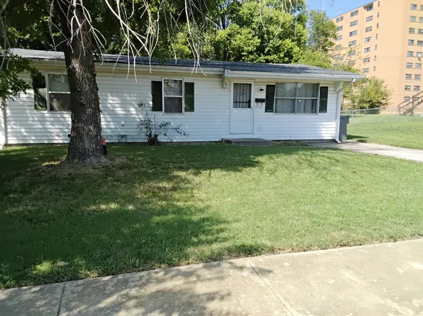 2561 Forest Ave, East Saint Louis, IL 62204