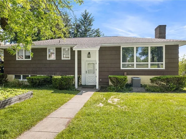 1500 Salt Springs Rd, Syracuse, NY 13214
