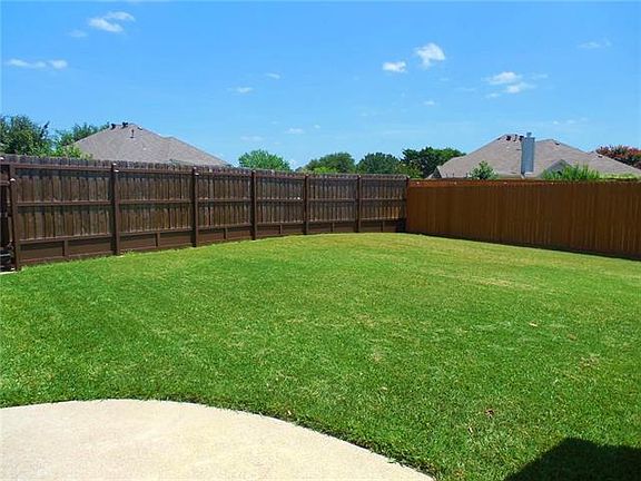 3rd image of 2222 Jacqueline Dr
