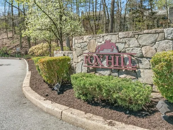 184 Horseshoe Circle, Ossining, NY 10562