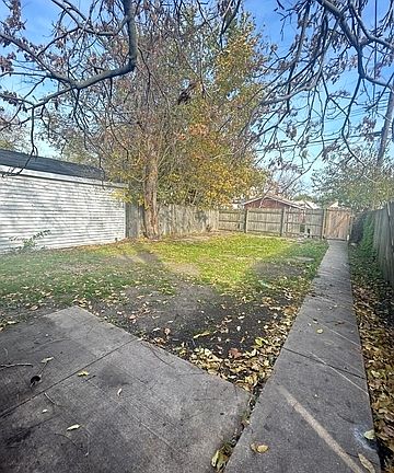 2nd image of 10617 S Wentworth Ave