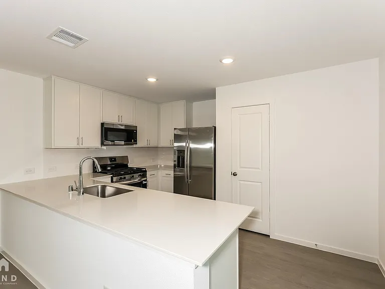 30 West Luxury Rental Homes — Photo 364