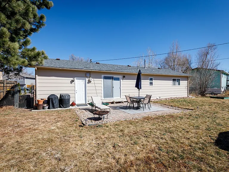 623 Catalina Dr — Photo 20