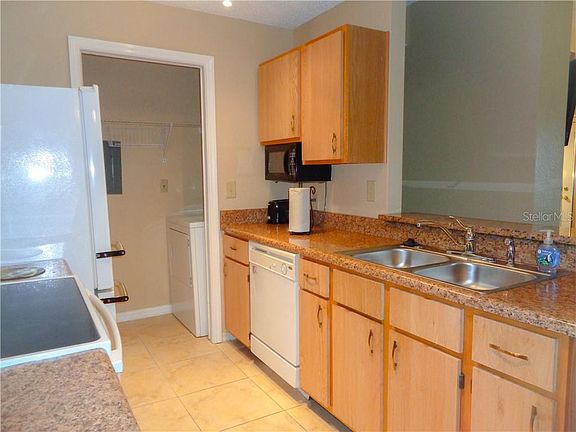 3rd image of 10265 Gandy Blvd N APT 1414