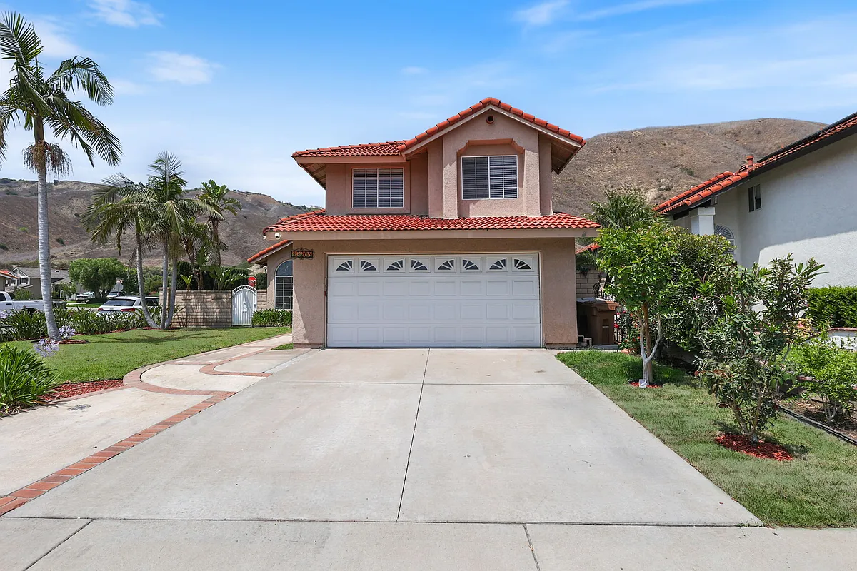 Building Photo - 23205 Azela Cir