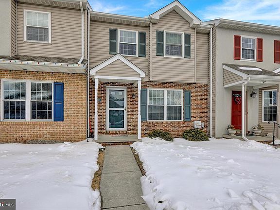 3rd image of 1111 Hampden Dr