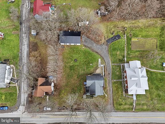 2nd image of 336 E Main St