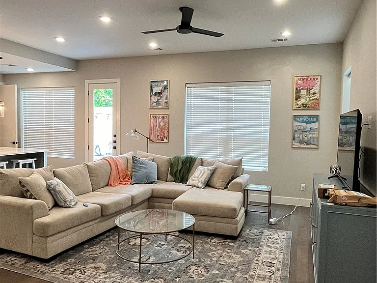 288 Estates Cir — Photo 2
