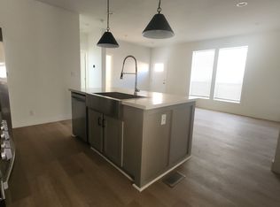 2139 Myrtle Ave #A, Long Beach, CA 90806