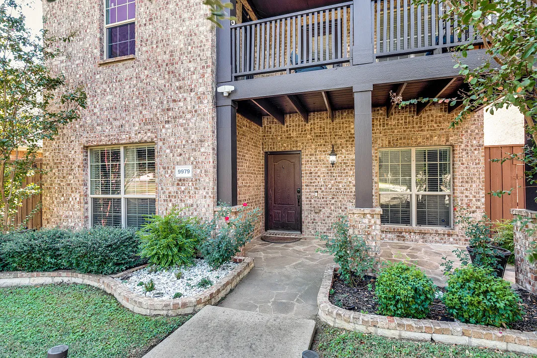Photo 2 of 25 - 9979 Boyton Canyon Rd - Frisco, TX Building Photo - 9979 Boyton Canyon Rd