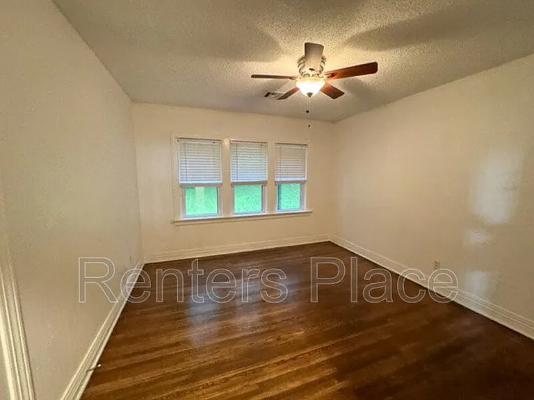 2233 N Denver Blvd — Photo 14