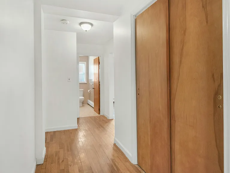 105 Woodside Ave #2 — Photo 11