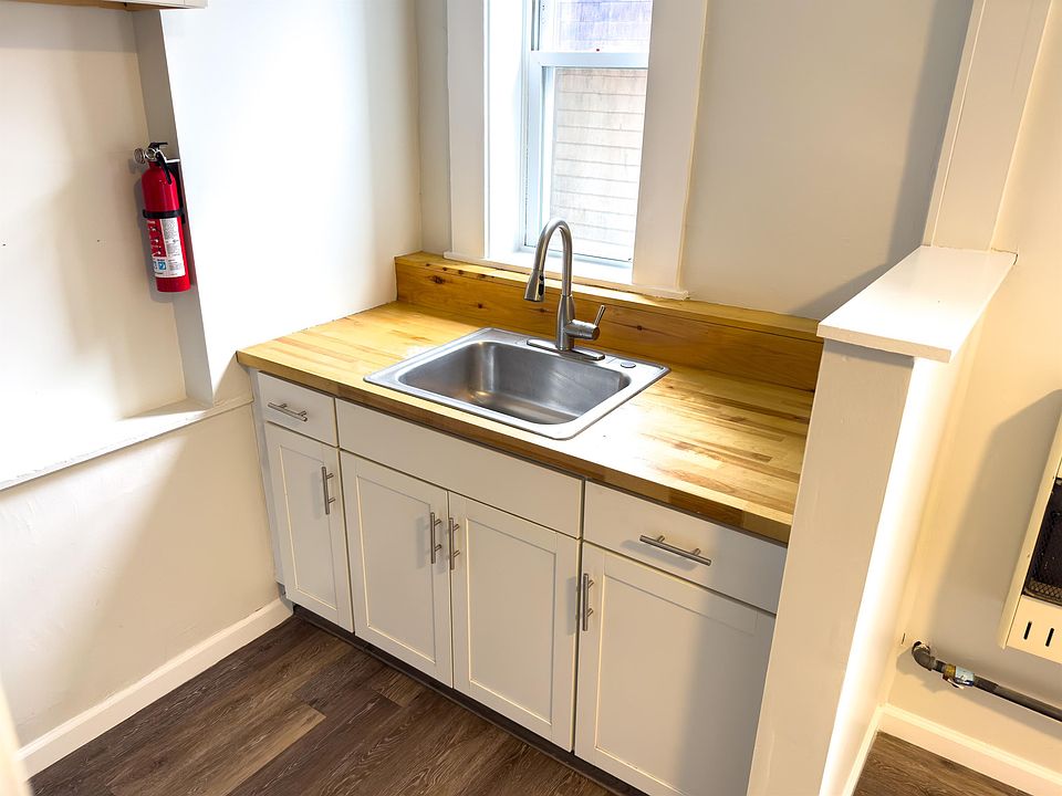 1st image of 428-430 Liberty St #10998909