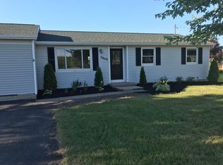 5849 Dunnigan Rd, Lockport, NY 14094