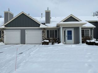 861 Sunrise Dr, Woodbury, MN 55125