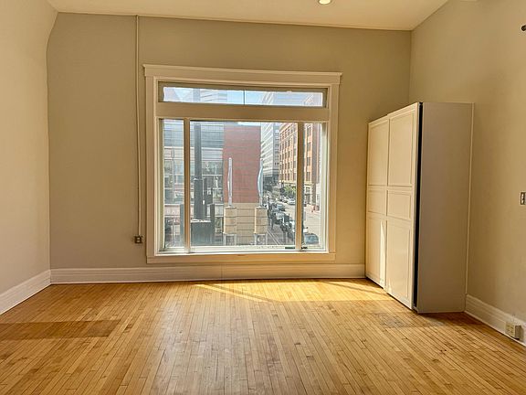 3rd image of 203 E 7th St #2A