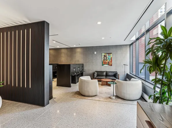 155 Bay Street image 16 of 29