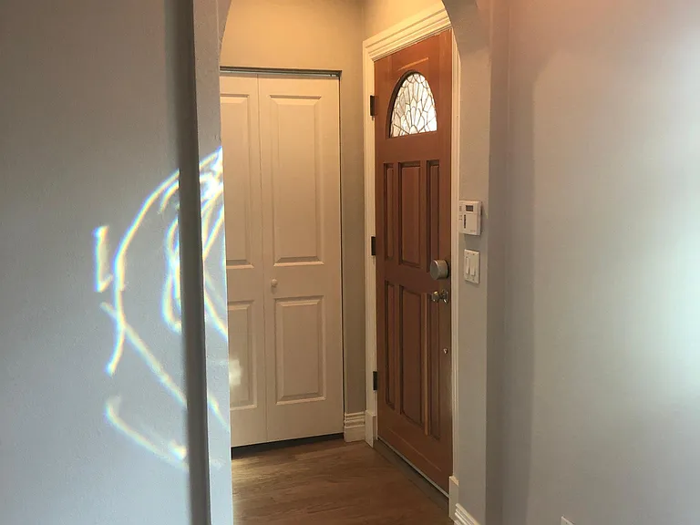 Entry w Coat Closet