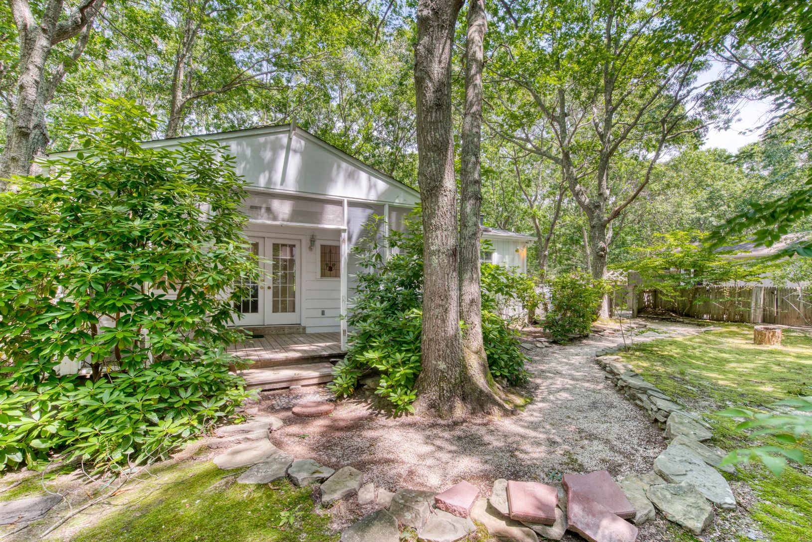 Cottage Entrance
