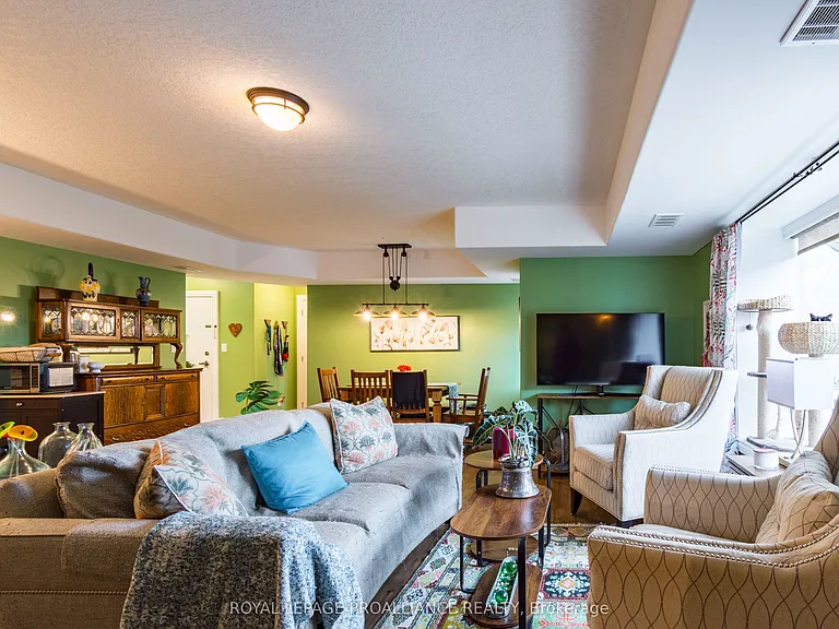 145 Farley Ave #103 — Photo 5