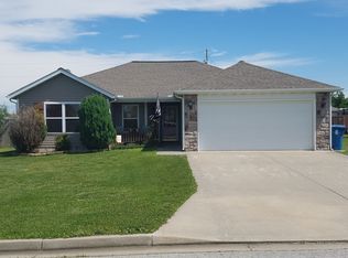 621 Sarah Ct, Oronogo, MO 64855