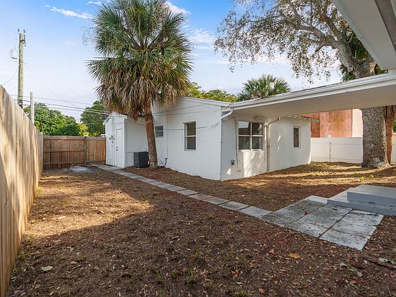 5th image of 3219 Windsor Avenue