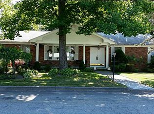 19 Twins Ln, North Providence, RI 02904