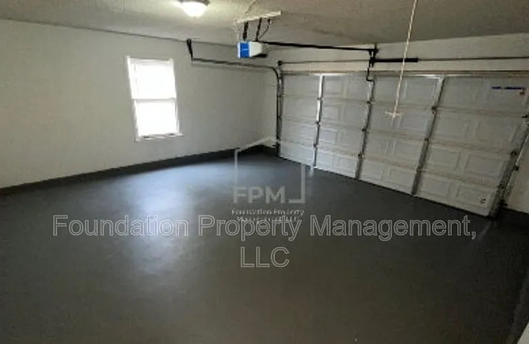 7089 Cobblestone Dr — Photo 22