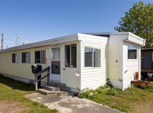 2705 Island Hwy N #4, Campbell River, BC V9W 2H4
