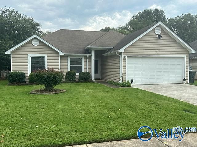 1st image of 216 Cypress Creek Dr