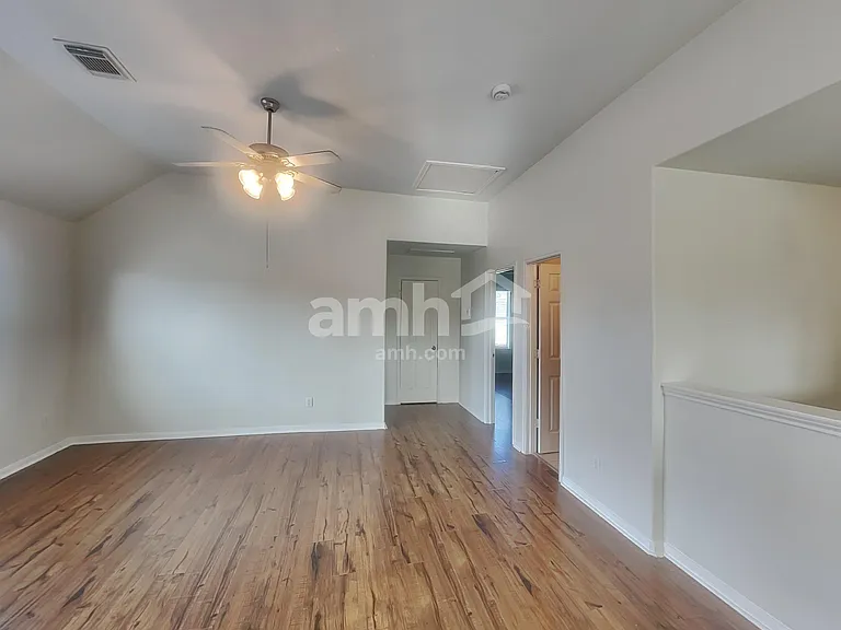 1052 Shadow Glenn Dr — Photo 15