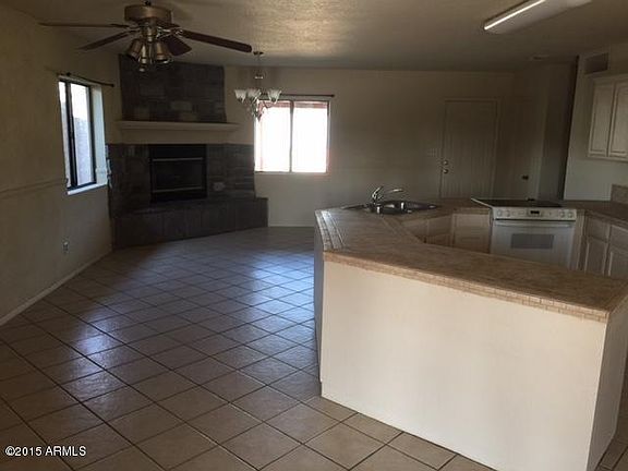 3rd image of 144 N Harris Dr