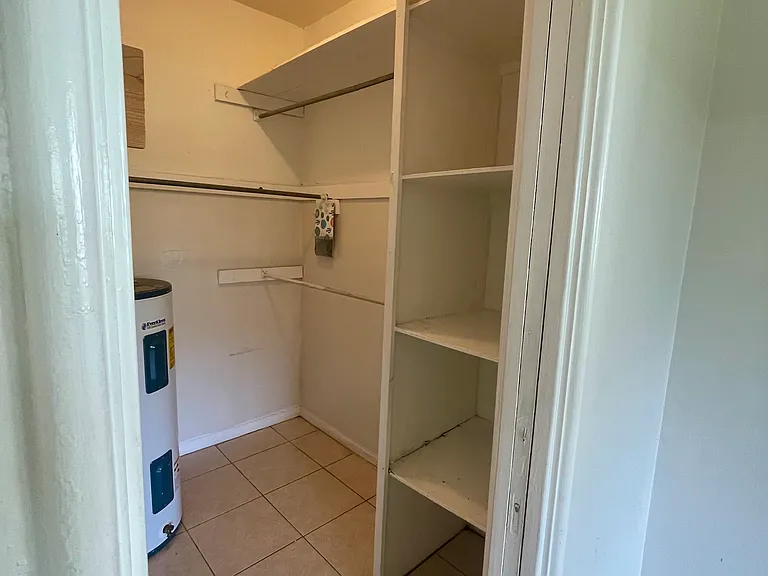 330 Almeria Rd — Photo 15
