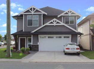 7227 Richardson Ave, Chilliwack, BC V2R1H2