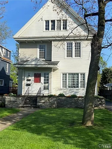 1801 James St #2 Photo 1