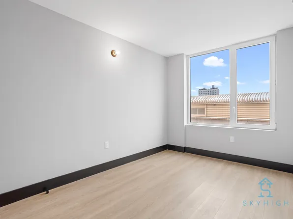 250 Winthrop Street image 10 of 16