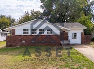 6112 SE 5th St, Midwest City, OK 73110