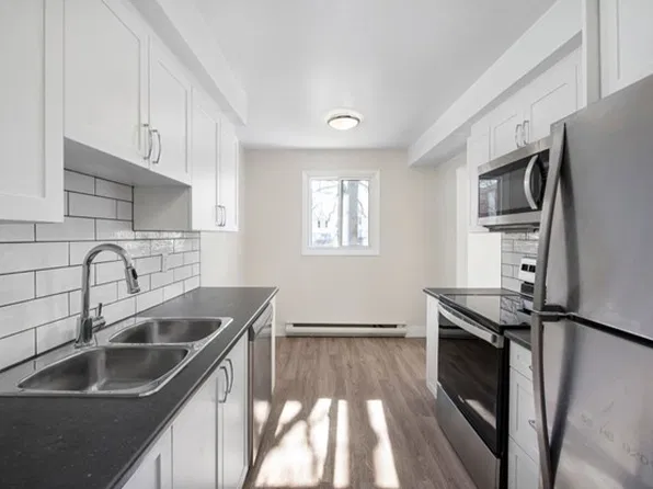 100 Rideau Street