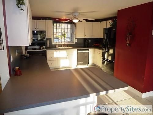 4th image of 6 Blackpine Dr
