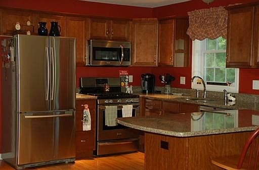 3rd image of 22 Tyngsboro Rd