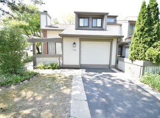 118 Viola Ct, Rolling Meadows, IL 60008