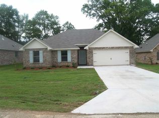 363 Greystone Pte, Terry, MS 39170